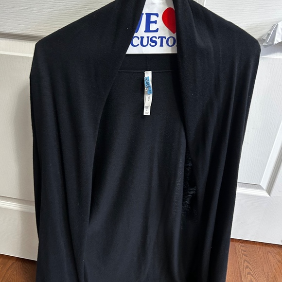 Aritzia cardigan - Picture 5 of 5